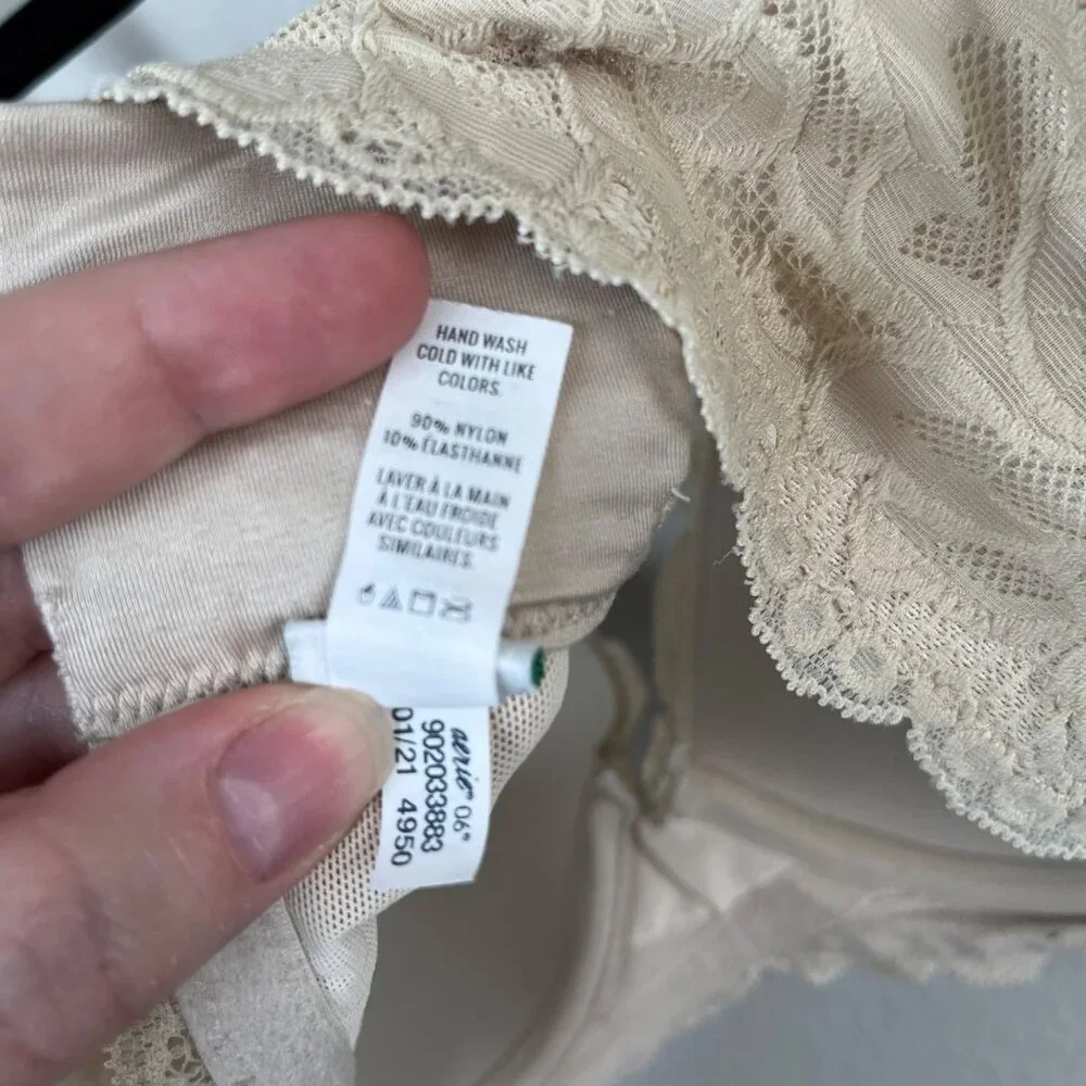 Aerie Cream Lace Plunge Push Up Bra Size 36D